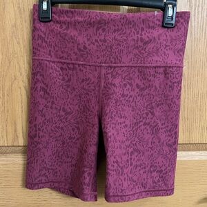 Athleta Elation Printed 7” Short